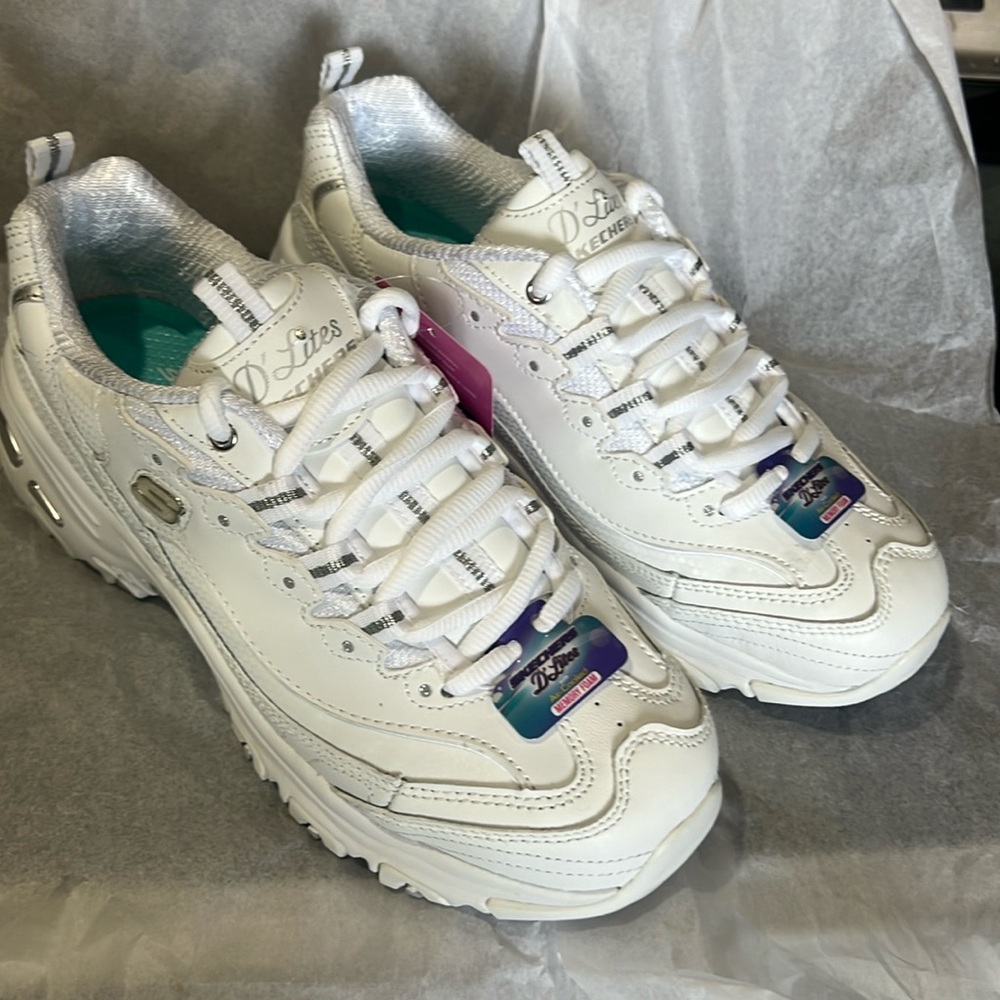 NWT Sketcher D’Lites